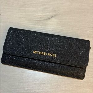 Like new Michael Kors Sparkling Black Wallet